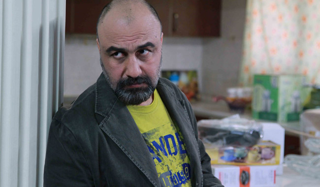 نمايي از فيلم سينمايي بيخود و بي جهت